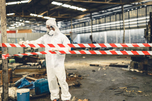 Professional Odor Removal technician working in Pittsburg, CA